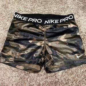 Nike pro camo shorts